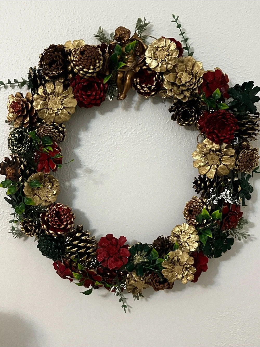Holiday Pinecone & Gold Floral Wreath - Red, Gold, Green
